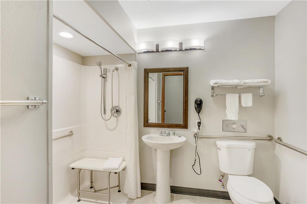 Best Western Shippensburg Hotel - photo 33