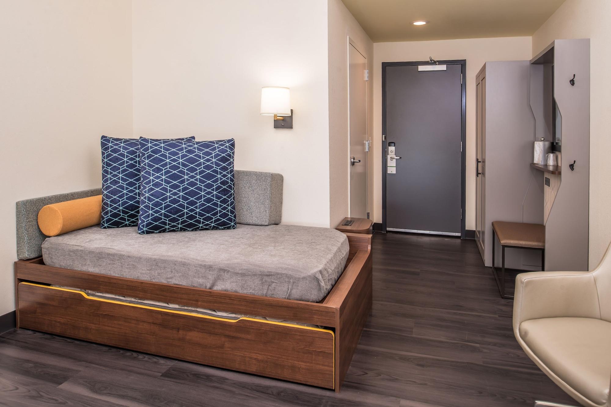 Holiday Inn Joplin by IHG - photo 3