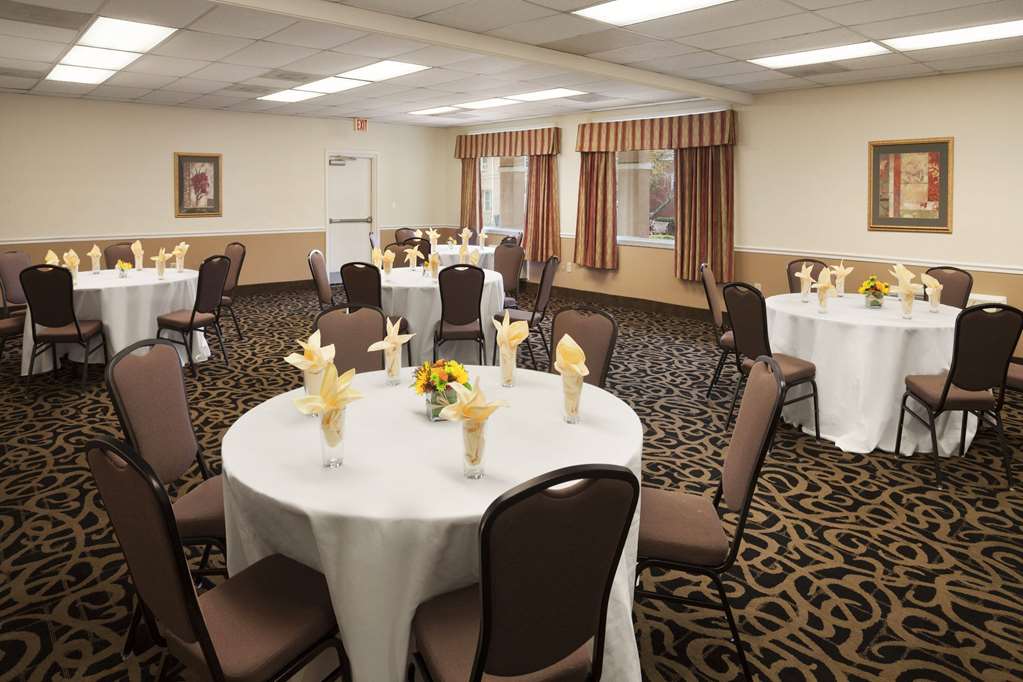 Days Inn by Wyndham WestEnd Alexandria VA Washington DC Area - photo 30
