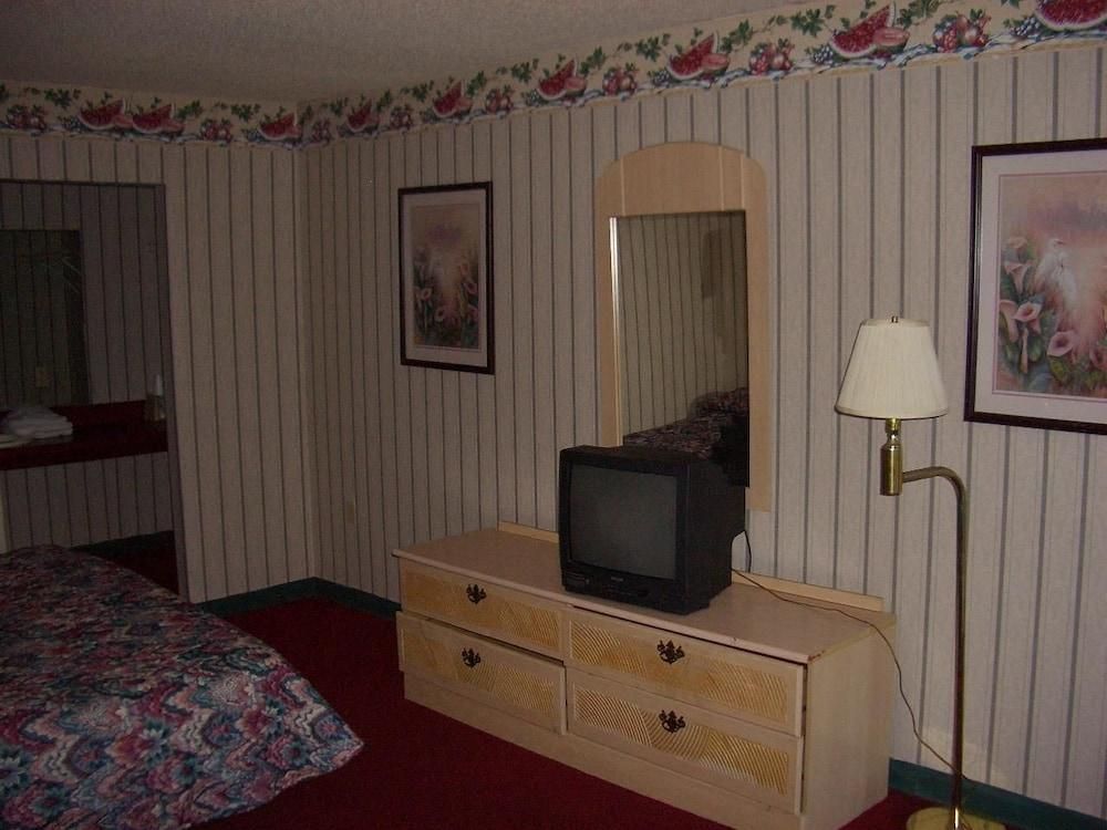 Guest Inn Dalton - photo 8