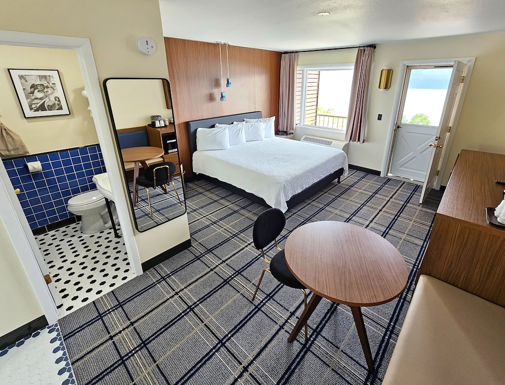 The Hotel Laurel at Seneca - photo 8