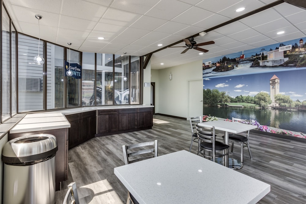 Days Inn & Suites by Wyndham Spokane - photo 28