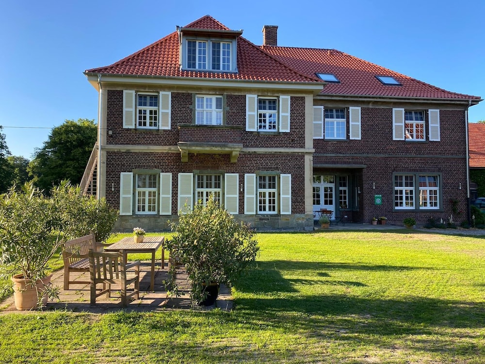 Ponyhof Georgenbruch — 4-Star Luxury Hotel in Everswinkel, Germany