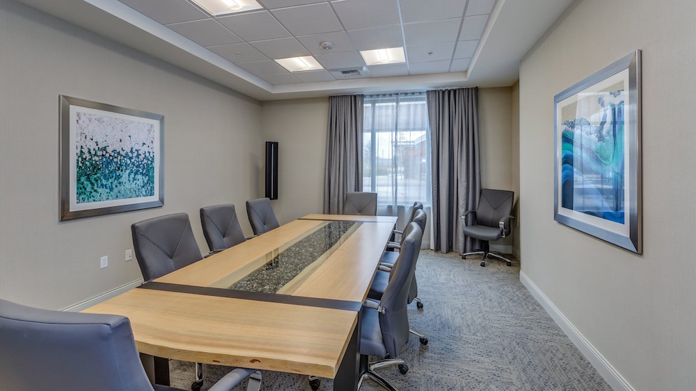 Holiday Inn & Suites Bellingham by IHG - photo 95