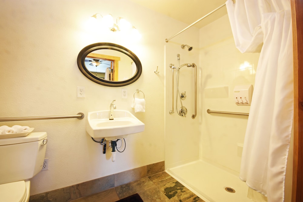 Bad Rock Bed and Breakfast Inn - photo 49