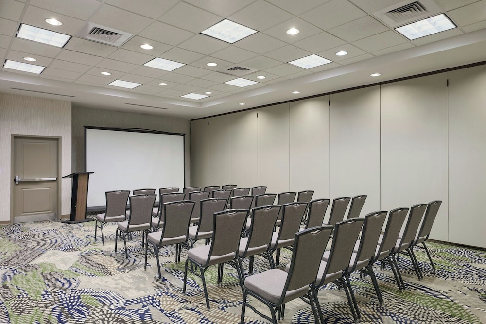 Residence Inn by Marriott Phoenix Desert View at Mayo Clinic - photo 44