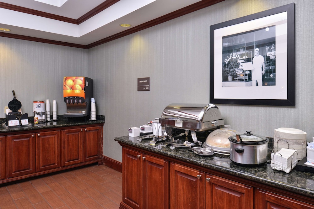 Hampton Inn Harrison - photo 23