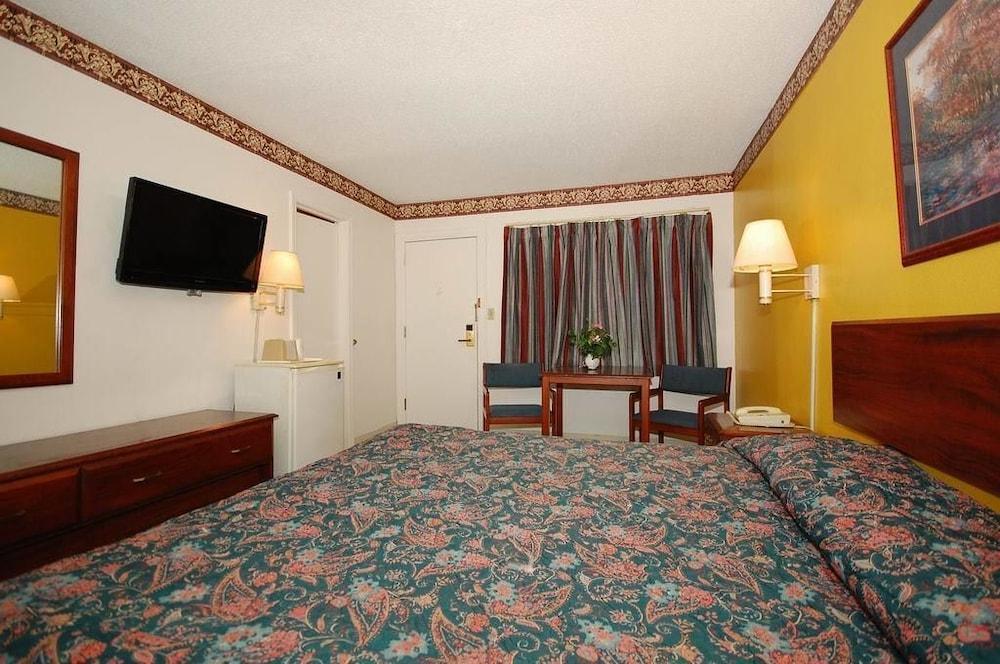 Regency Inn Kansas City - photo 5