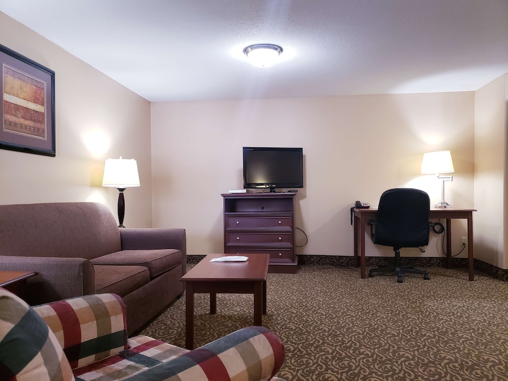 Quality Inn & Suites Black River Falls I 94 - photo 16