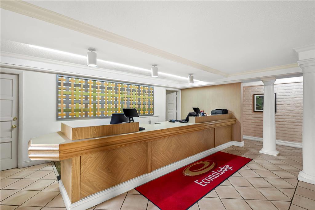 Econo Lodge Augusta North Washington Road - photo 22