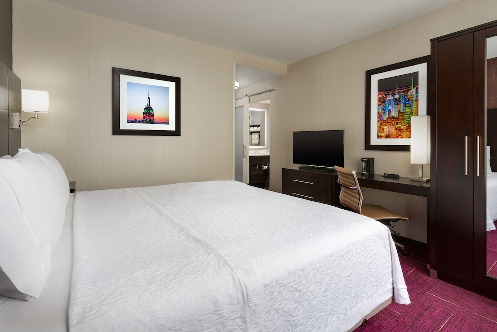 Hampton Inn Manhattan Times Square Central - photo 7