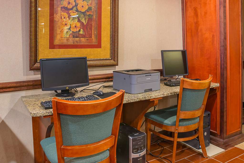 Quality Inn & Suites Detroit Metro Airport - photo 29