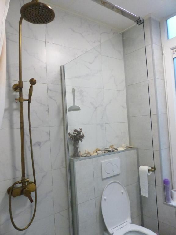 Superbe Studio au 1er étage proche de la gare du Midi — 4-Star Luxury Hotel in Brussels, Belgium