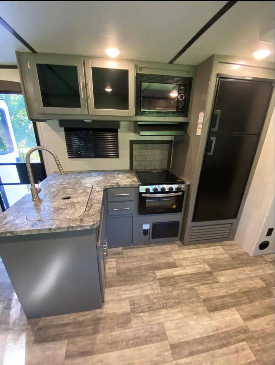 Eden Farm RV Minutes from Salisbury in Eden, United States