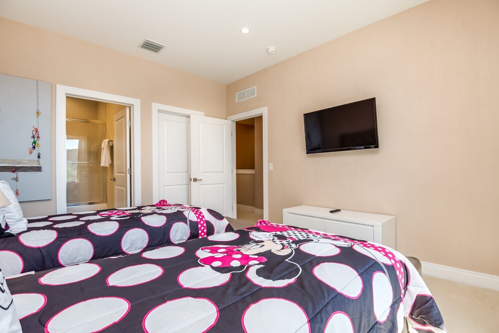 Magic Village Resort 4 Bdrm Townhome - photo 13