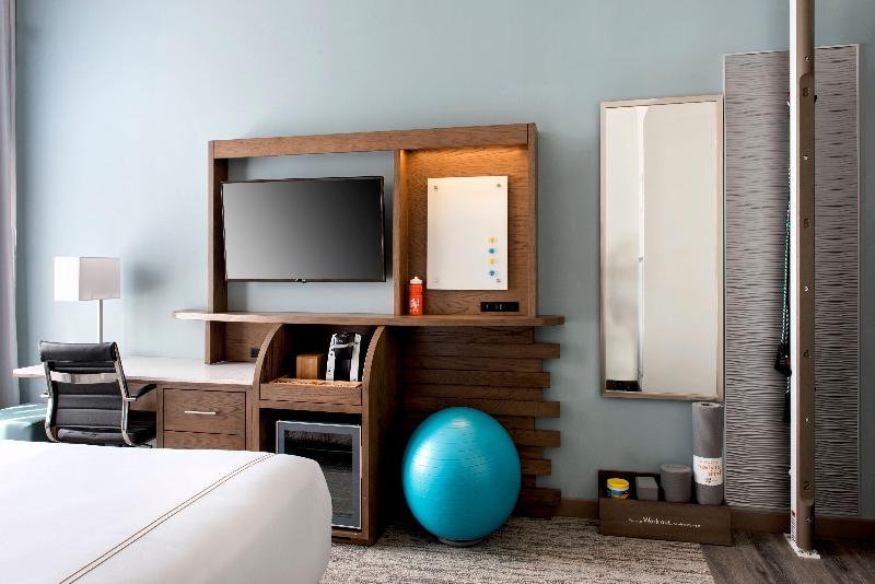 Even Hotels Long Island City New York - photo 17