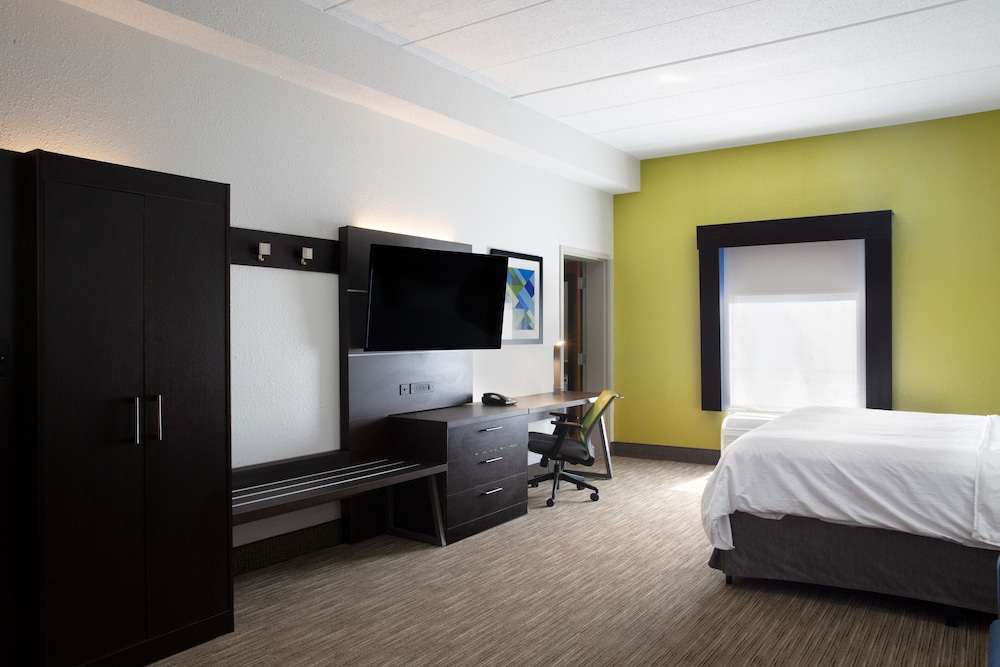 Holiday Inn Express & Suites Dayton Huber Heights by IHG - photo 12