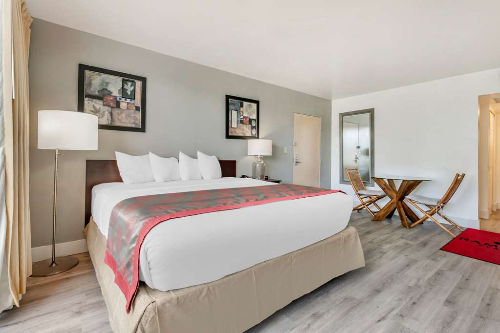 Ramada Plaza by Wyndham Marco Polo Beach Resort - photo 39
