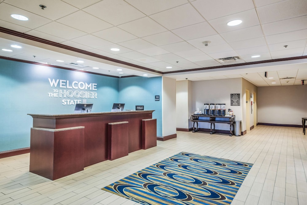 Hampton Inn Greenfield - photo 7