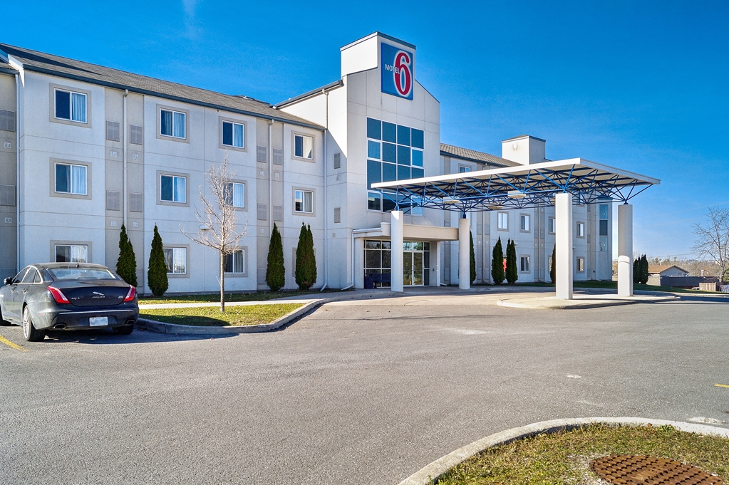 Motel 6 Peterborough ON in Peterborough, Canada