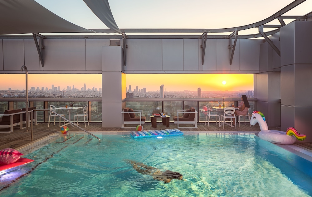 Prima Link — 4-Star Luxury Hotel in Petah Tiqwa, Israel