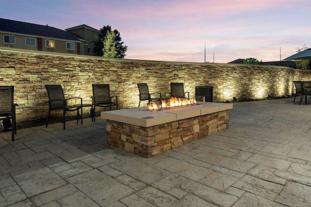 Fairfield Inn & Suites by Marriott Dallas DFW Airport North Irving - photo 26