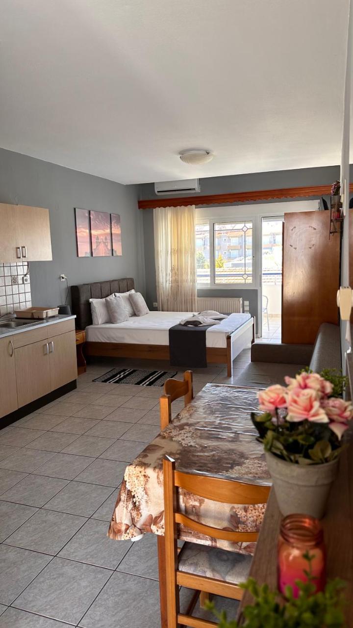 Artemis Hotel Apartments — hotel in Keramoti