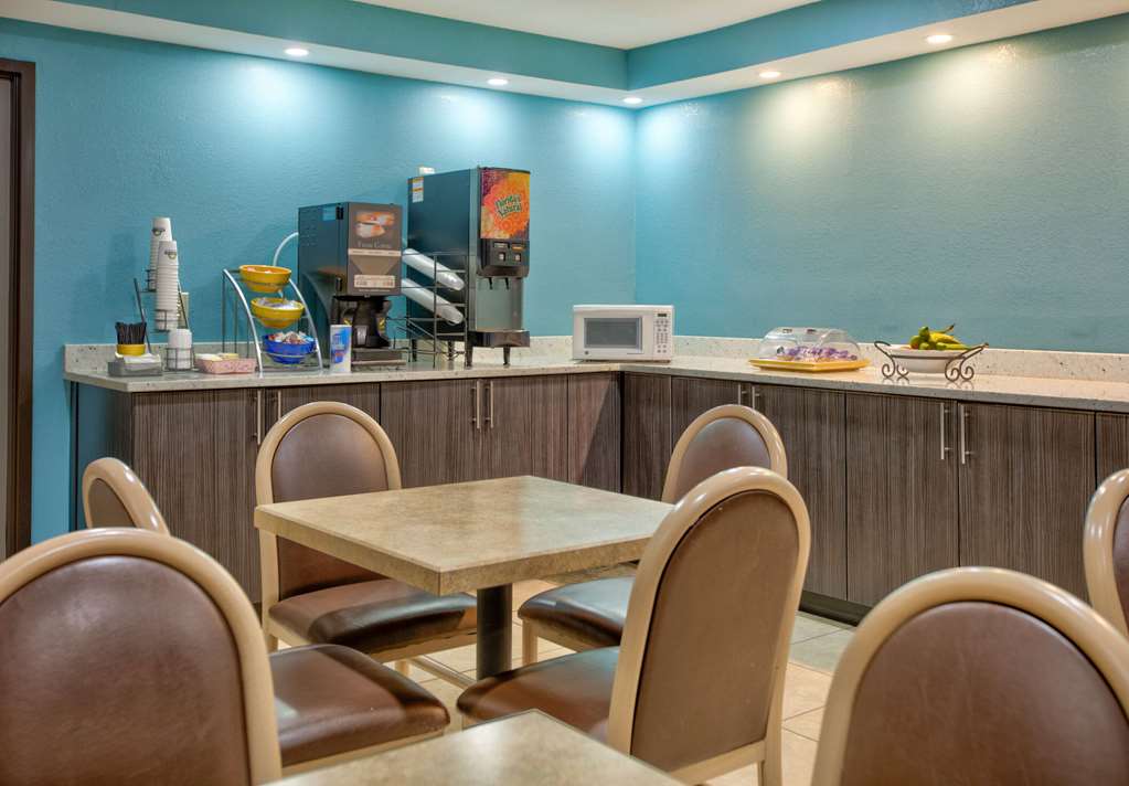 Days Inn by Wyndham Tunica Resorts - photo 52