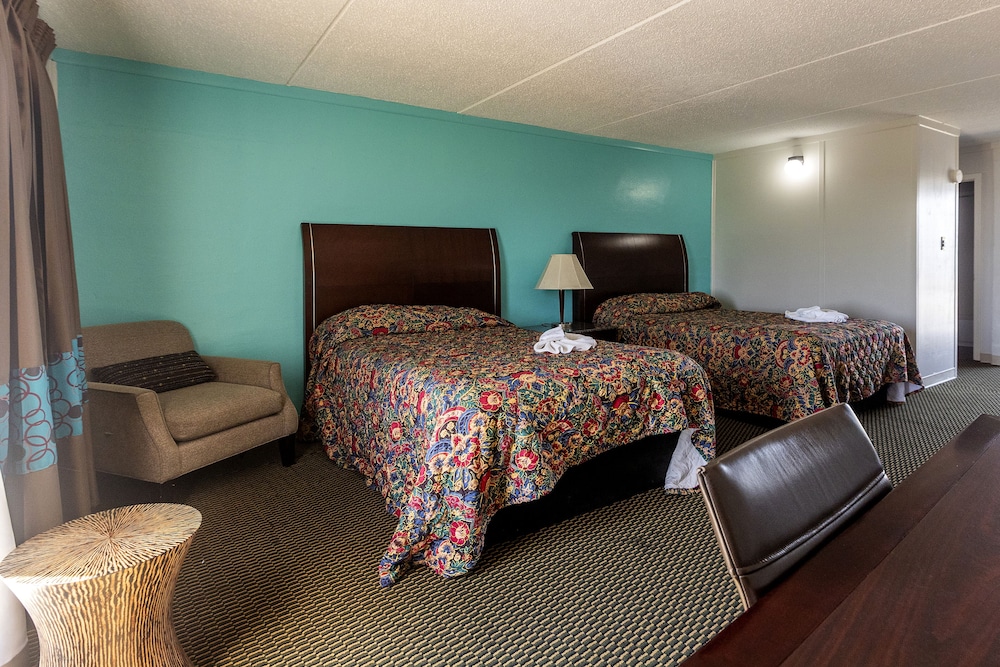 Crystal Palace Resort - photo 13