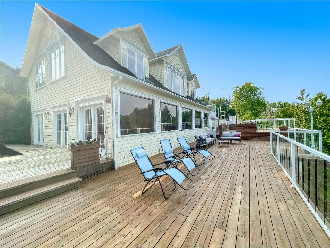 La Maison Jaune — 4-Star Luxury Hotel in La Malbaie, Canada