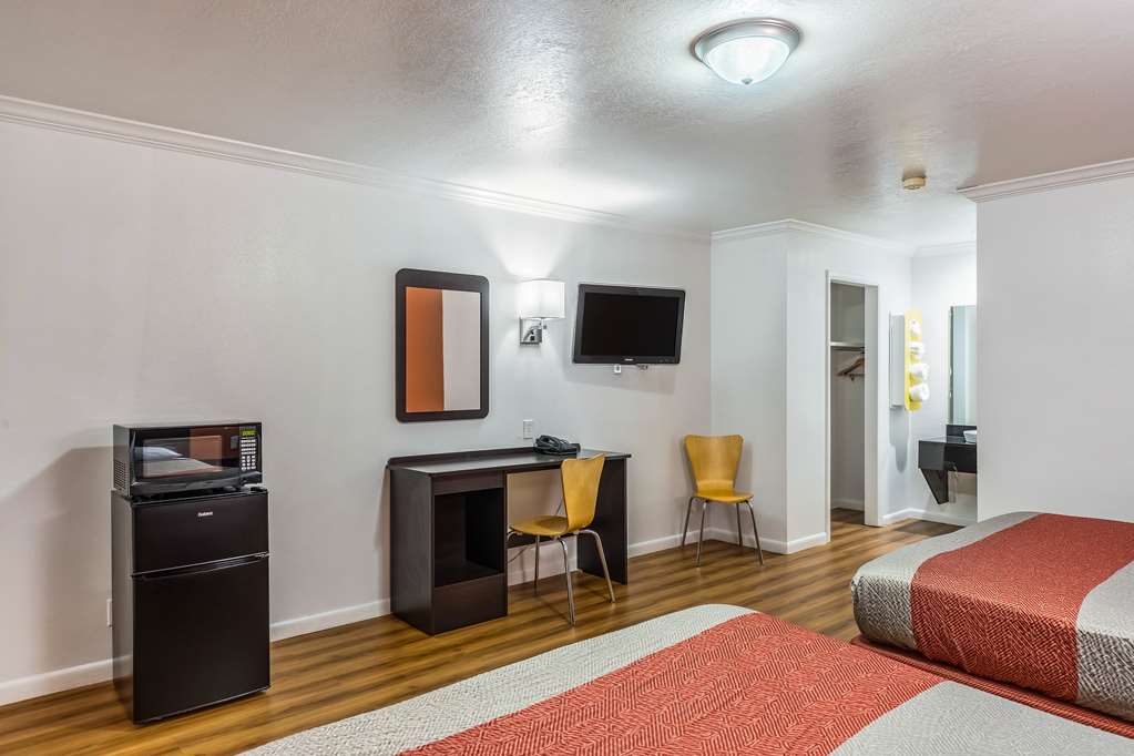 Motel 6 Tremonton UT - photo 16