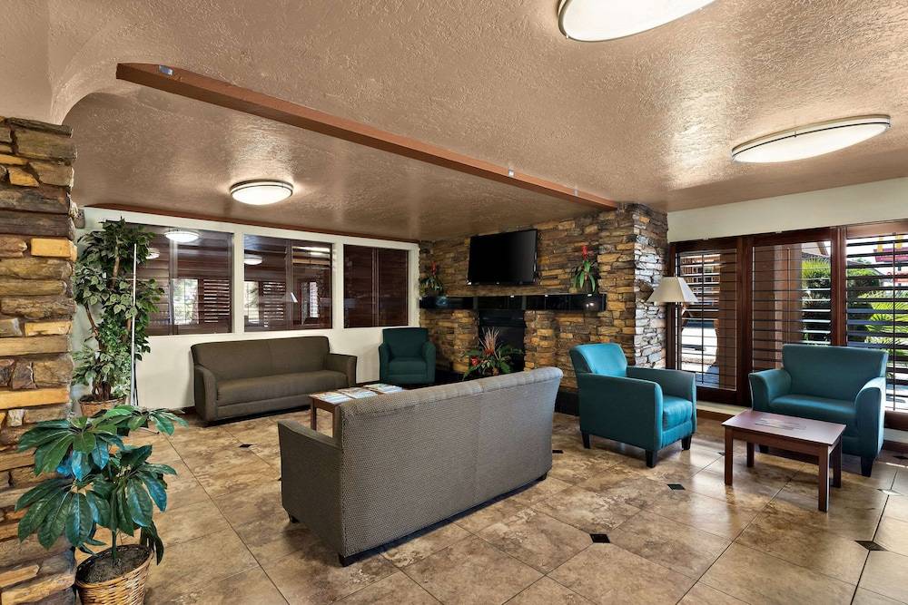 Quality Inn Saint George South Bluff - photo 4