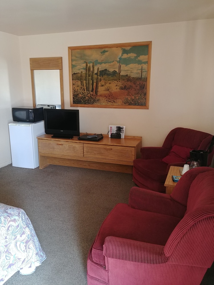 Cactus Inn - photo 5