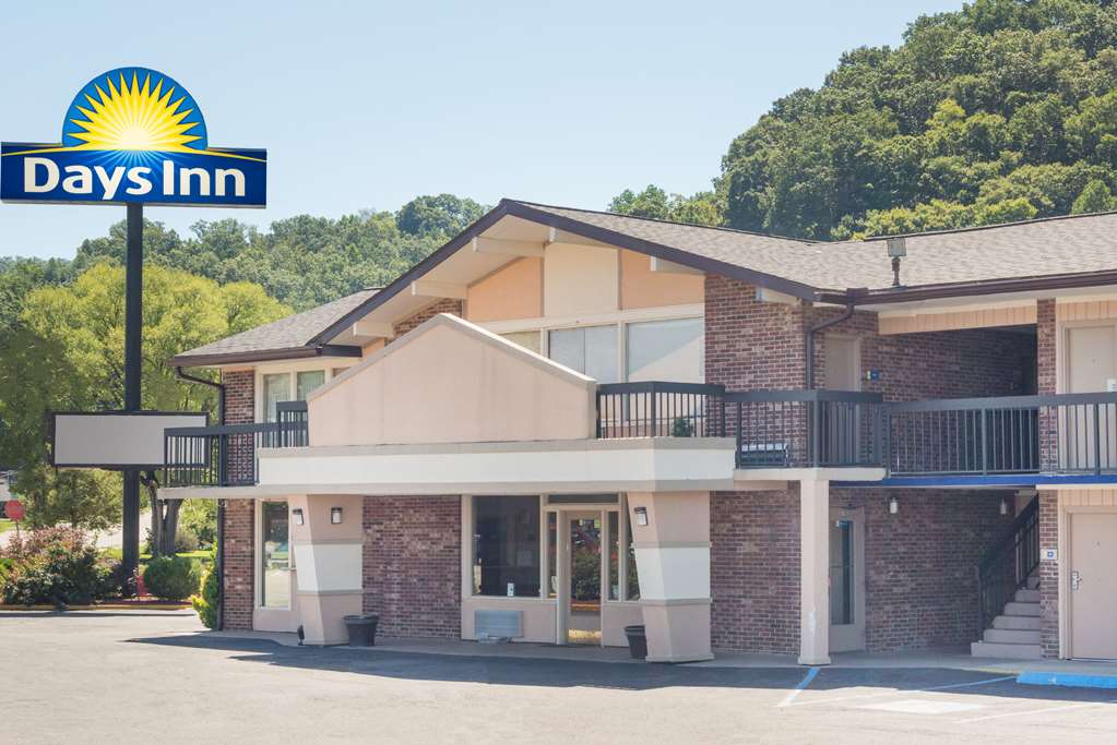 Days Inn by Wyndham Paintsville - photo 2