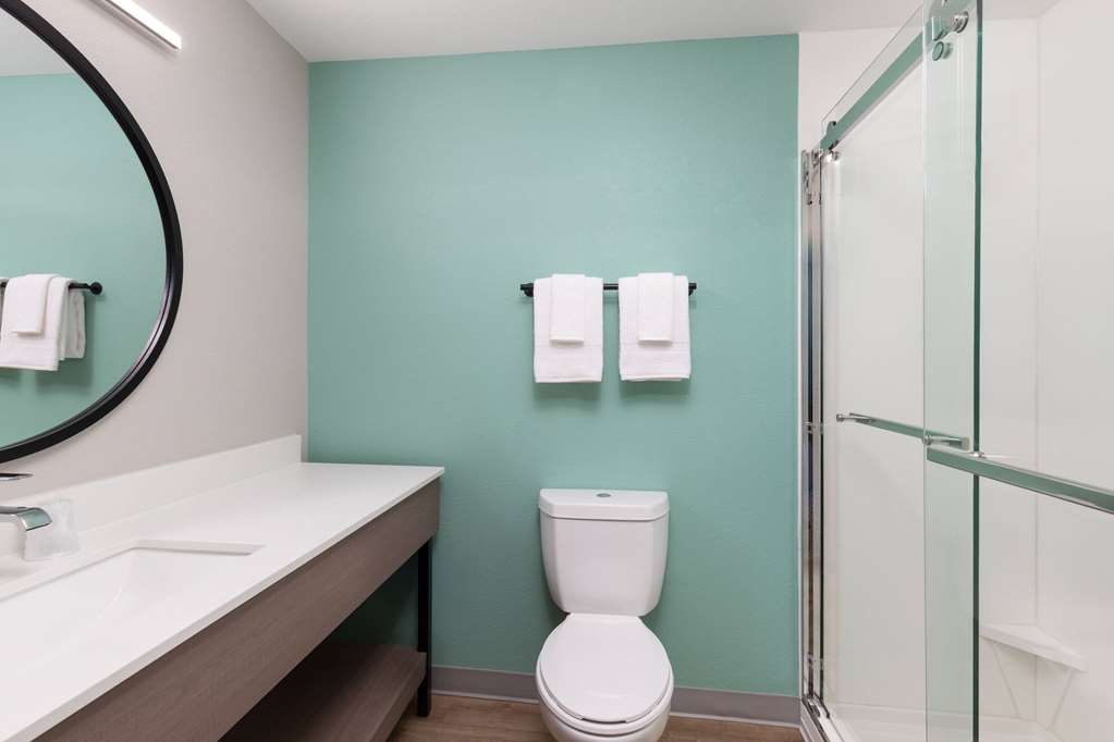 ECHO Suites Extended Stay by Wyndham Nashville Gallatin - photo 38