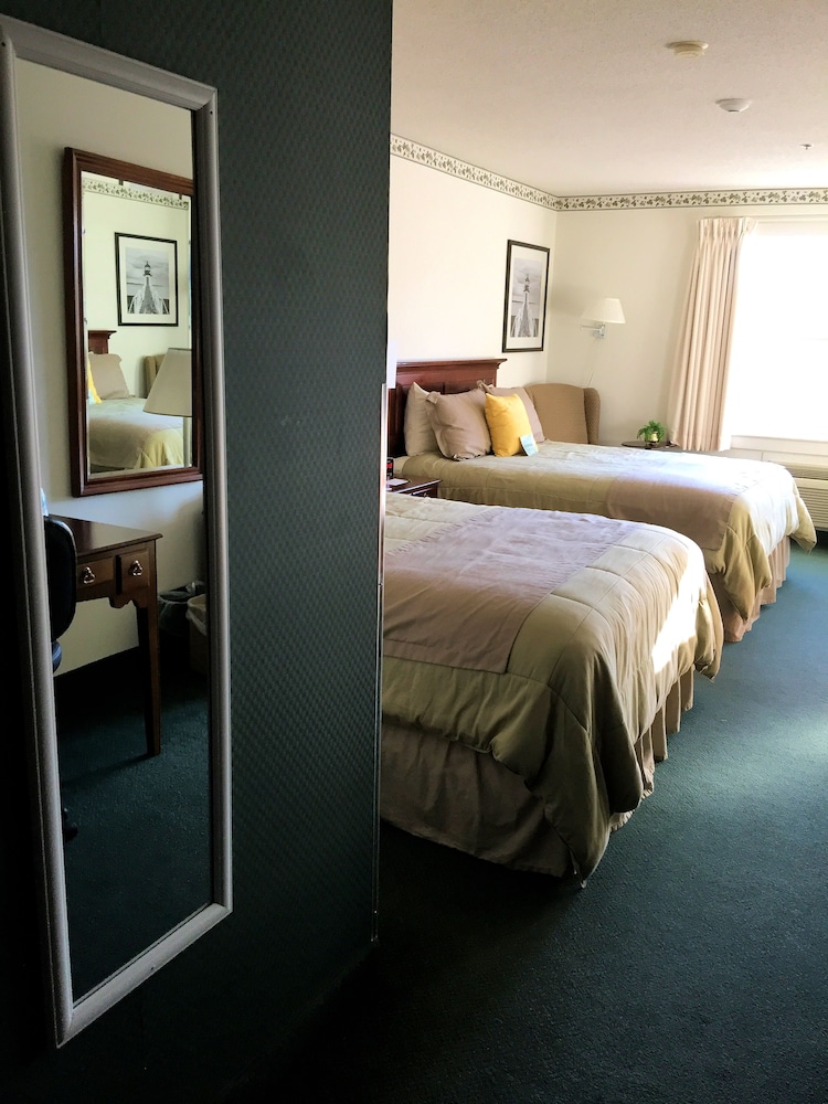 Camden Riverhouse Hotel - photo 7