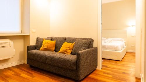 Luxury Flat WiFi AC Walk to Brera & Duomo — 4-Star Luxury Hotel in Milan, Italy
