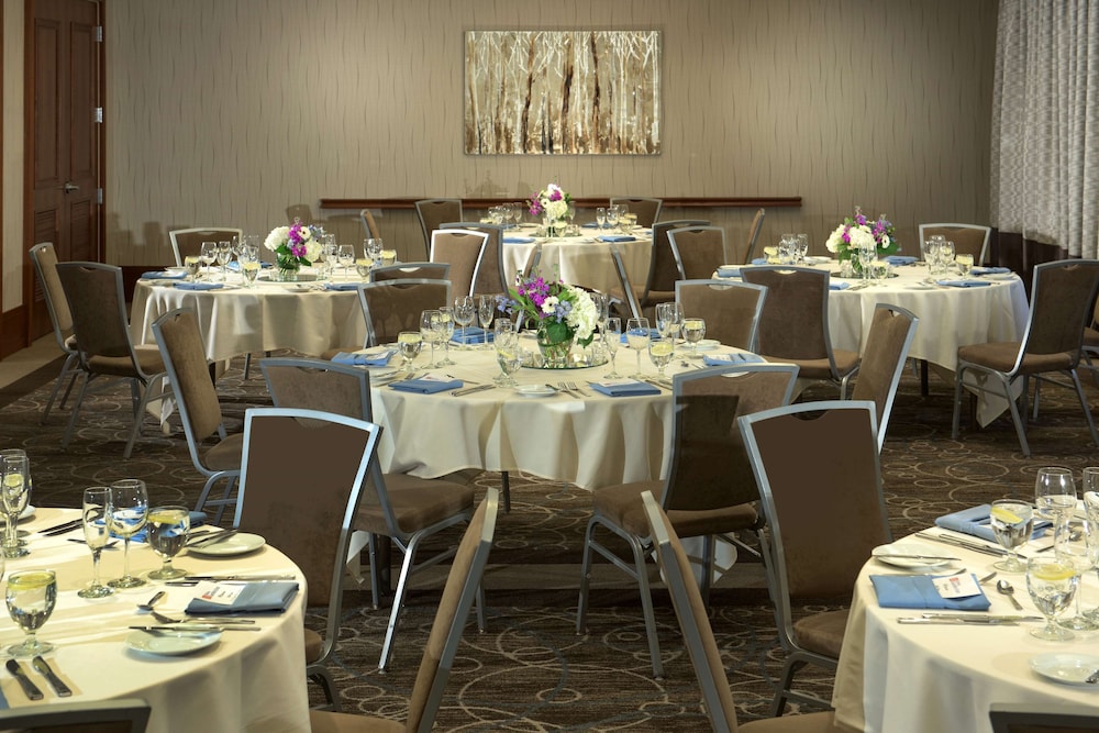 Hilton Garden Inn Portsmouth Downtown - photo 38