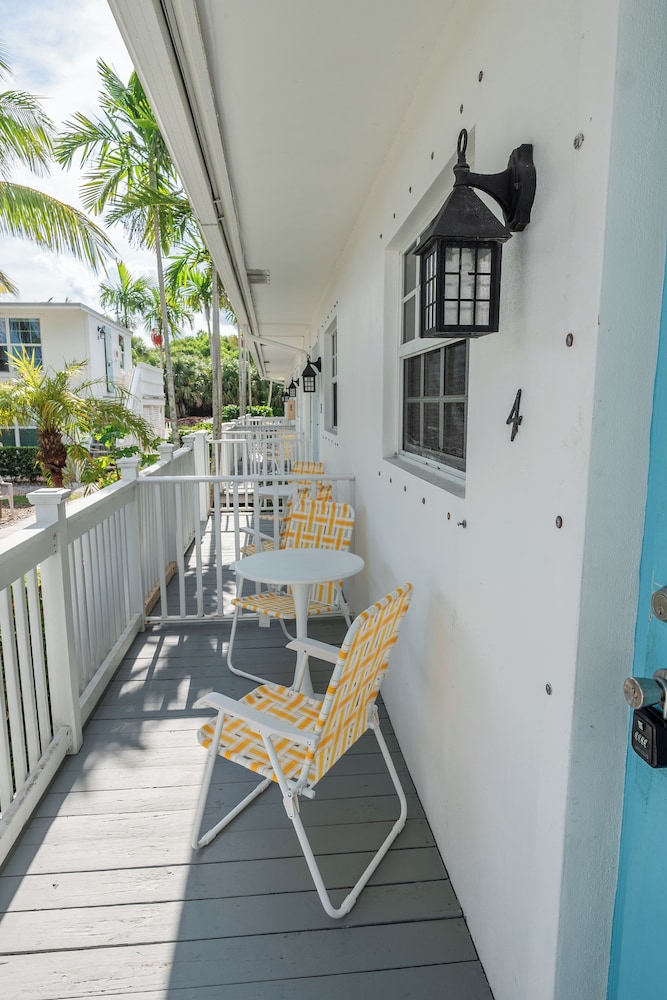 Seahorse Beach Bungalows - photo 31