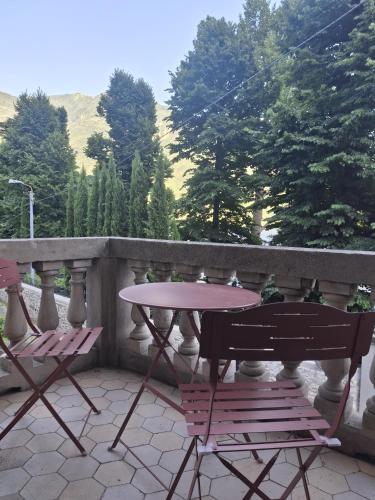 Villa Locana con Jacuzzi e vista lago — 4-Star Luxury Hotel in Laglio, Italy