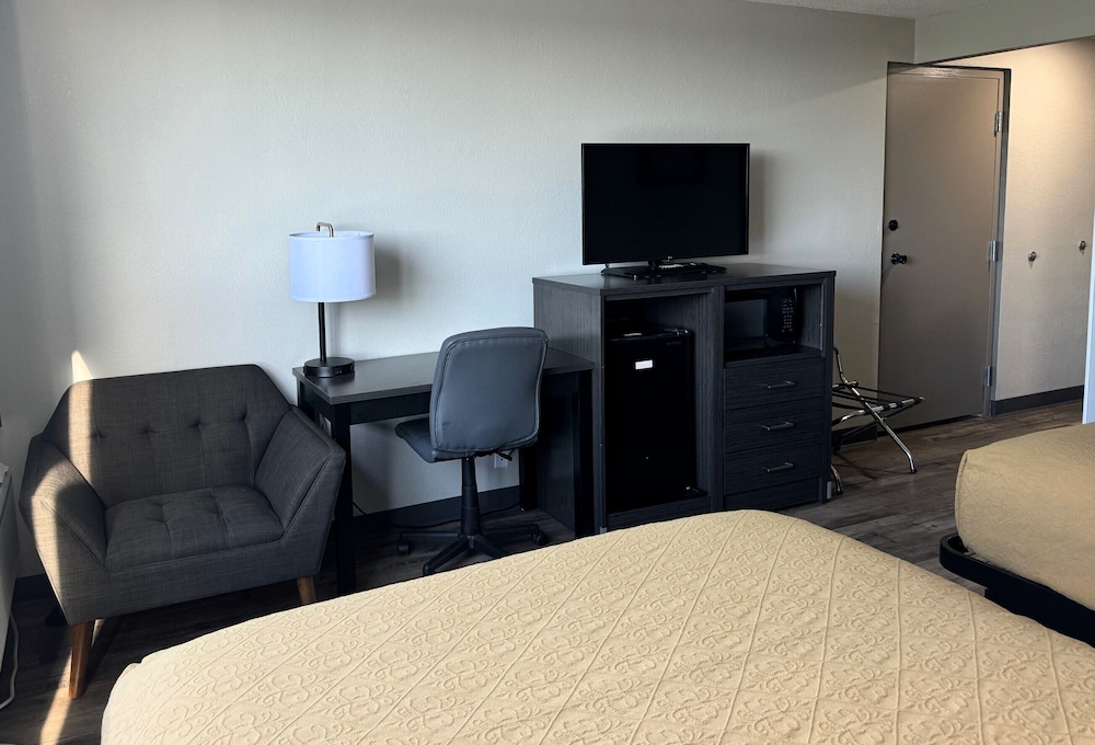 Travelodge by Wyndham Great Falls - photo 5