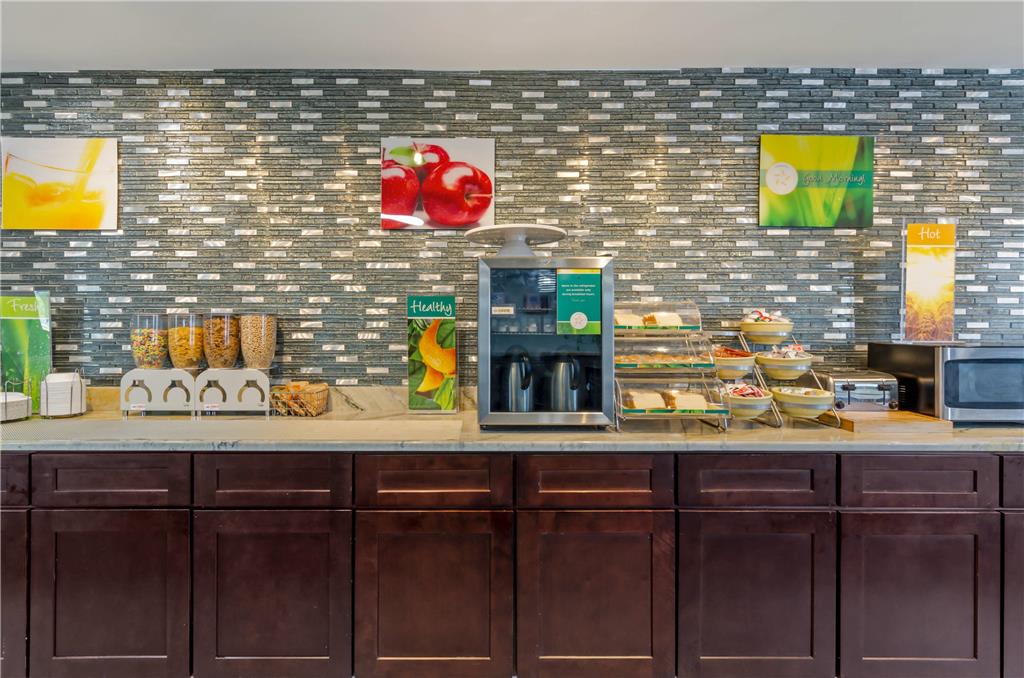 Suburban Studios Verona Staunton North - photo 28