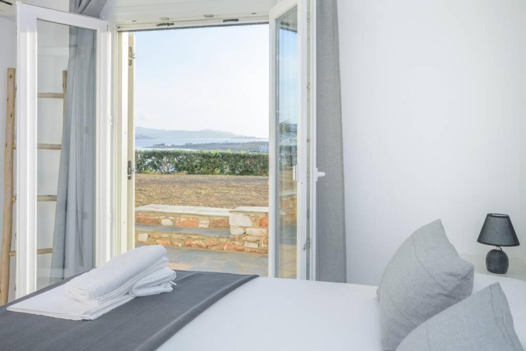Magginas Residence — 4-Star Luxury Hotel in Paros, Greece