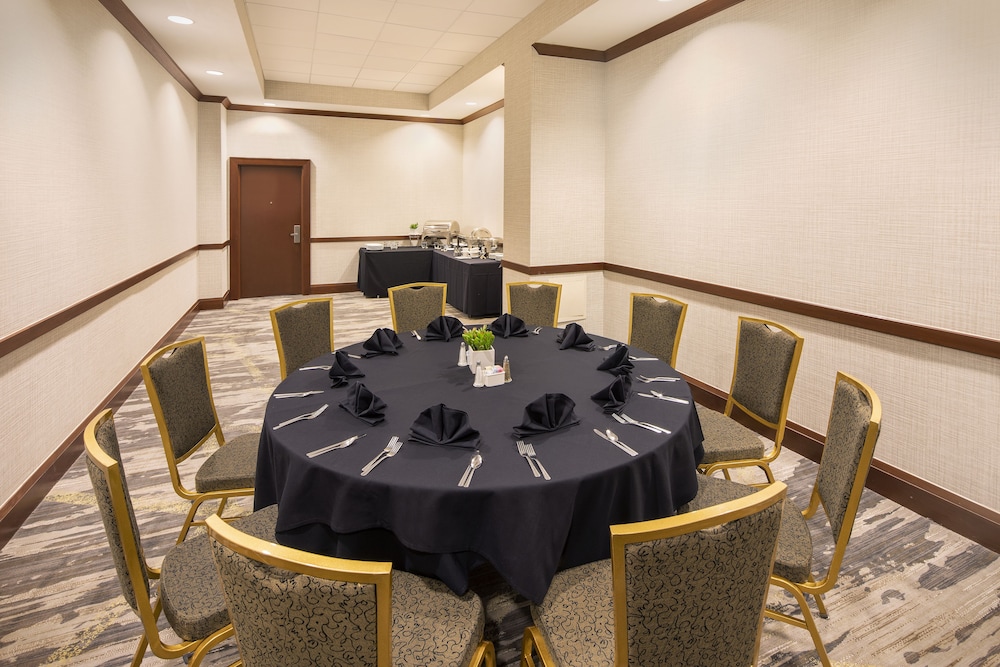 Embassy Suites by Hilton Dallas Park Central Area - photo 59