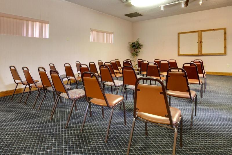 Americas Best Value Inn Alachua - photo 27