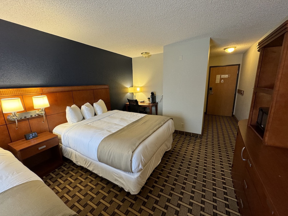 Crossroads Hotel - photo 7