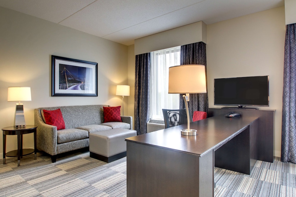 Hampton Inn & Suites Greenville Airport SC - photo 29