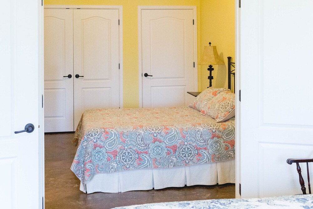 High Cotton Inn - photo 6