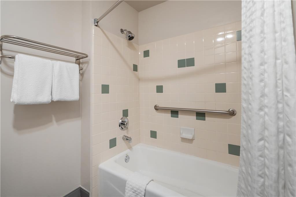 Best Western Plus John Jay Inn & Suites - photo 23