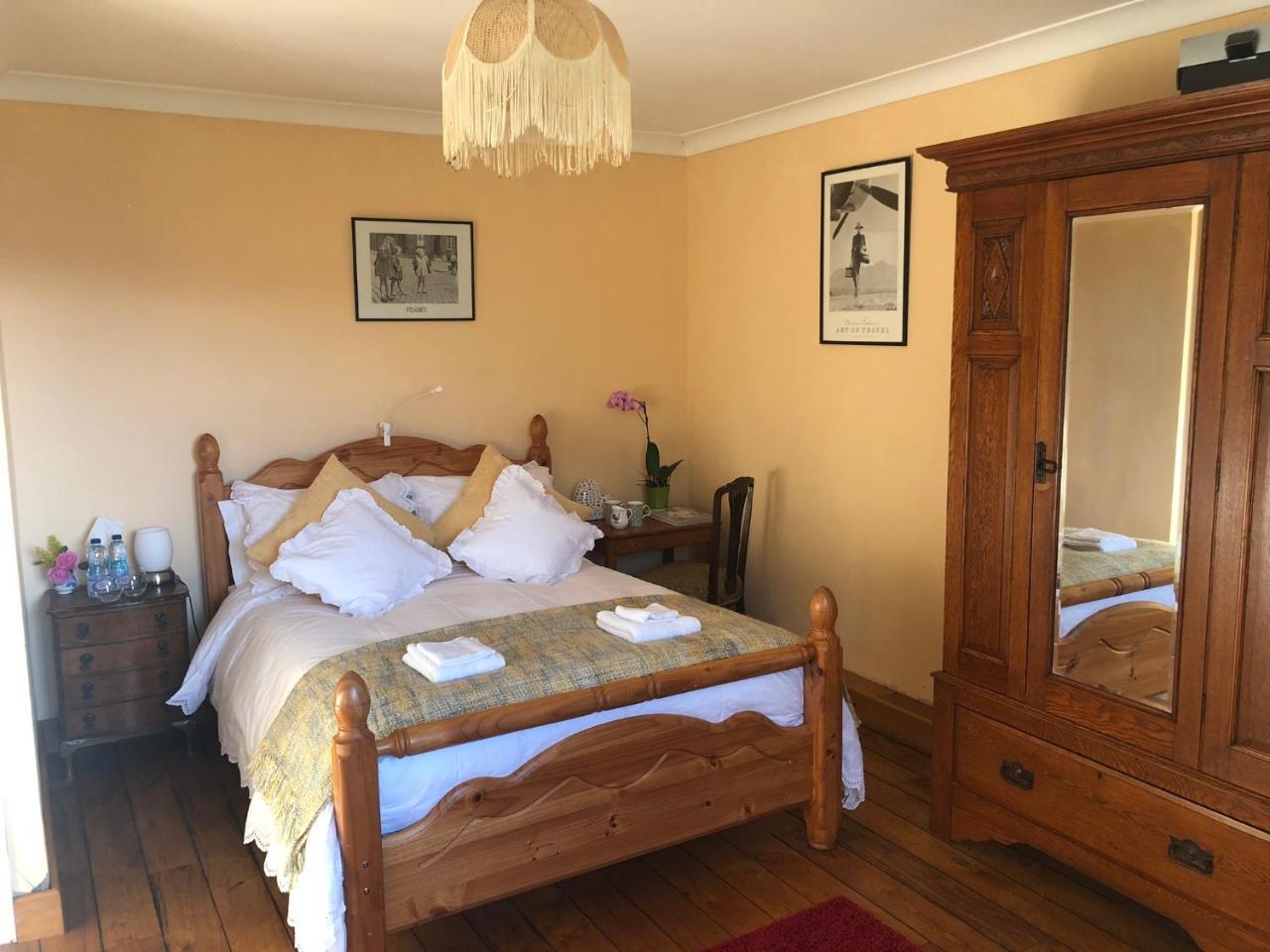 Cilffriw Farm — hotel in Neath